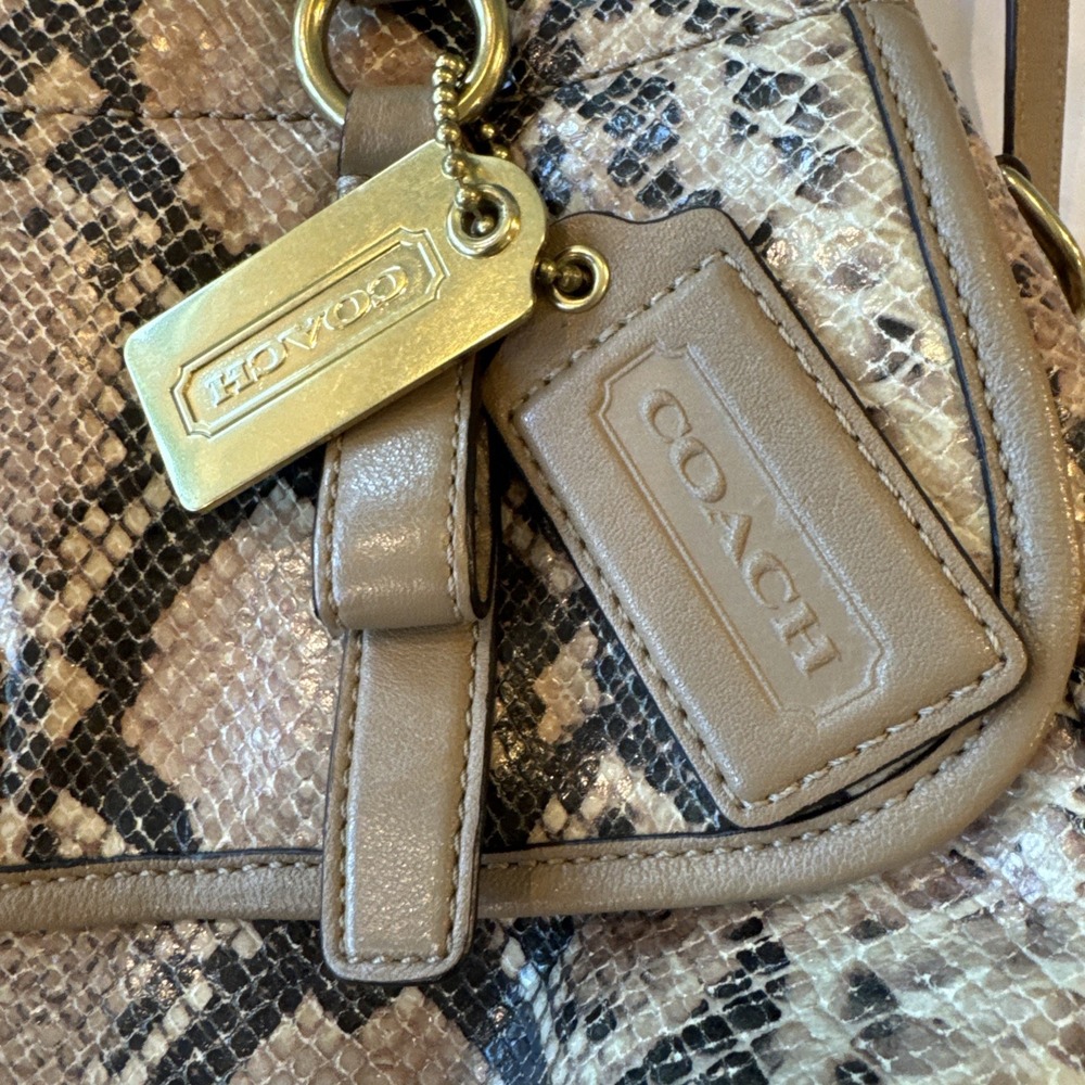 Authentic COACH Madison Flap Carryall #19638 Embossed‎ Python Leather + Wallet - Picture 4 of 16